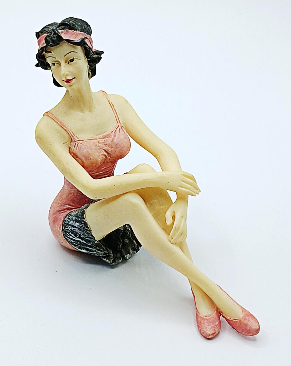 Vintage @WMG 2007 Pink Glamor Shelf Sitter Woman